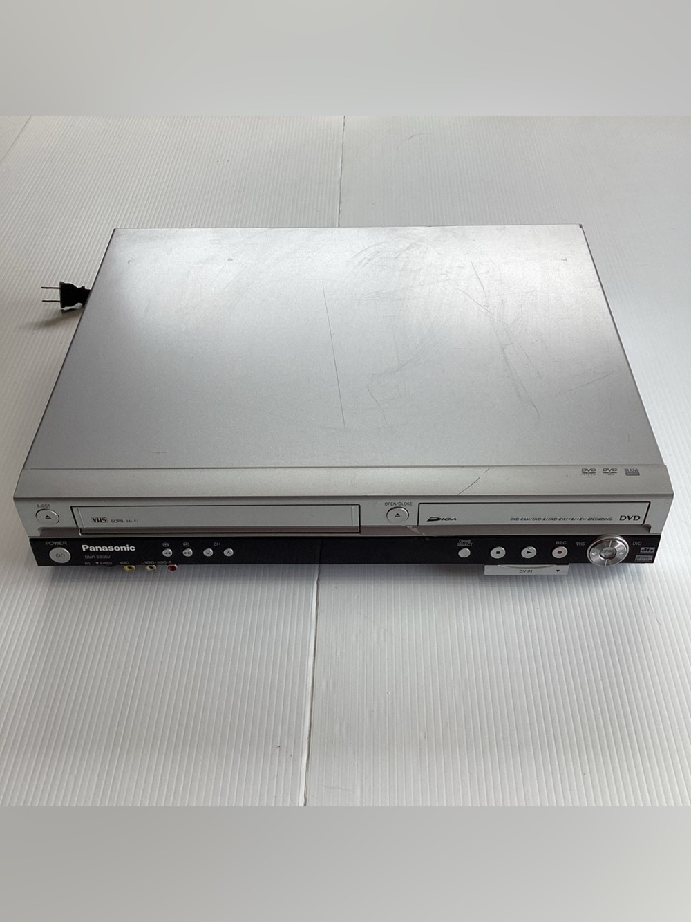 Panasonic DMR-ES35V DVD Recorder VCR VHS Combo No Remote Silver Tested